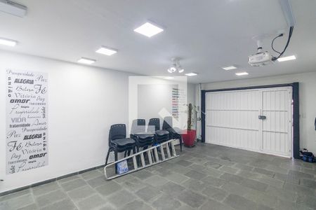 Casa à venda com 256m², 3 quartos e 3 vagasGaragem