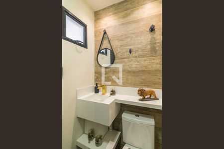 Casa à venda com 256m², 3 quartos e 3 vagasLavabo