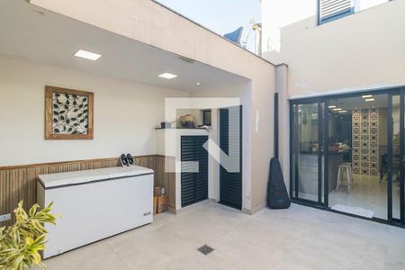 Casa à venda com 256m², 3 quartos e 3 vagasQuintal