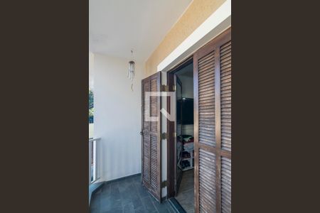 Casa à venda com 256m², 3 quartos e 3 vagasVaranda da Suite