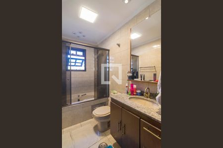 Casa à venda com 256m², 3 quartos e 3 vagasBanheiro da Suite