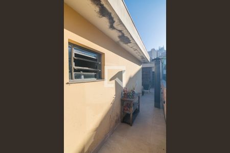 Casa à venda com 256m², 3 quartos e 3 vagasCorredor