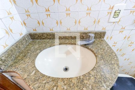 Apartamento à venda com 69m², 2 quartos e 1 vaga Apartamento à venda com 69m², 2 quartos e 1 vagaBanheiro