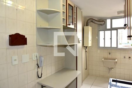 Apartamento para alugar com 74m², 3 quartos e 2 vagasCozinha - Armários