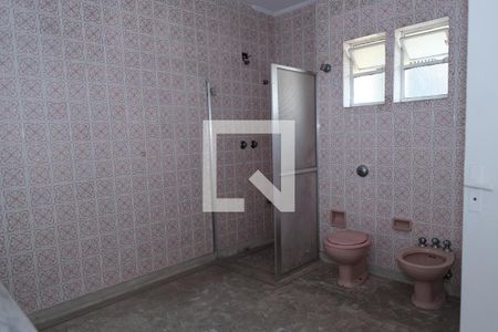 Casa à venda com 280m², 7 quartos e 2 vagasBanheiro da Suíte