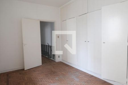 Casa à venda com 280m², 7 quartos e 2 vagasSuíte