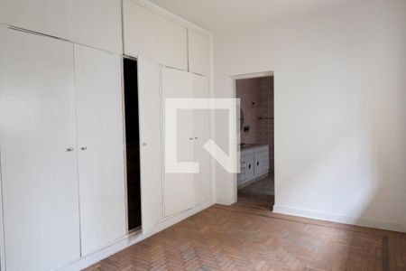 Casa à venda com 280m², 7 quartos e 2 vagasSuíte