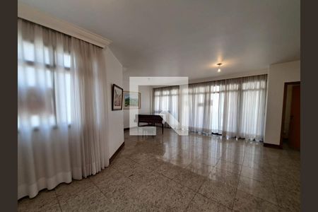Apartamento à venda com 180m², 4 quartos e 4 vagasSala