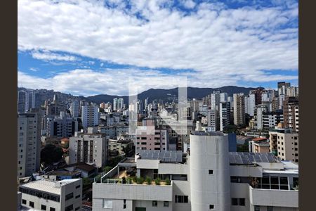 Apartamento à venda com 180m², 4 quartos e 4 vagasVista