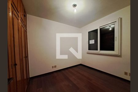 Apartamento à venda com 180m², 4 quartos e 4 vagasQuarto 2