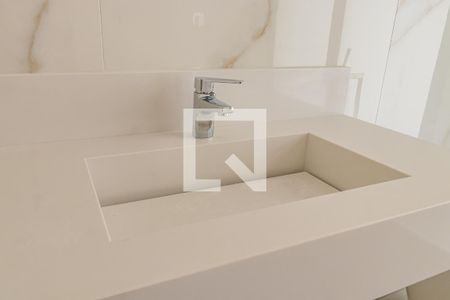 Apartamento à venda com 365m², 4 quartos e 5 vagas Apartamento à venda com 365m², 4 quartos e 5 vagasBanheiro 2 da Suíte 4