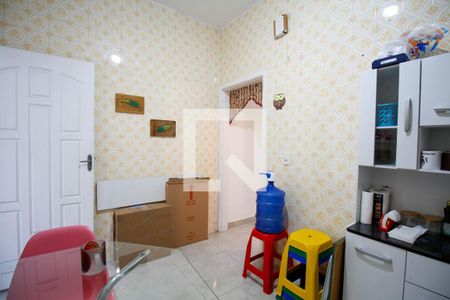 Casa à venda com 91m², 2 quartos e 2 vagasCozinha