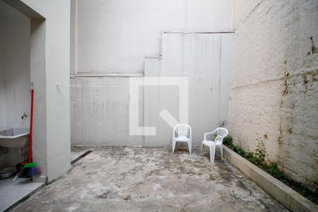 Casa à venda com 91m², 2 quartos e 2 vagasQuintal