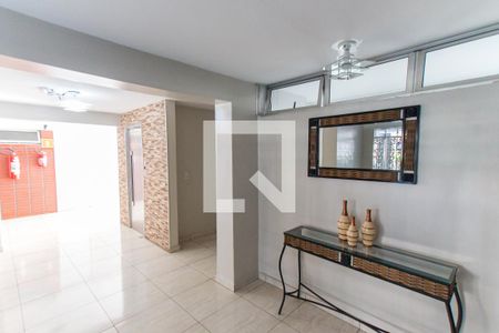 Apartamento à venda com 64m², 2 quartos e sem vagaHall
