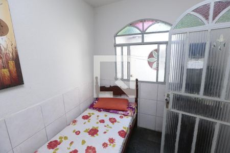 Casa à venda com 120m², 2 quartos e 2 vagasQuarto de Serviço