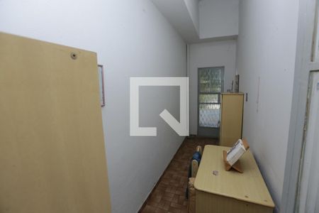 Casa à venda com 120m², 2 quartos e 2 vagasCorredor