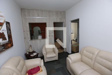 Sala de casa à venda com 2 quartos, 120m² em Novo Eldorado, Contagem