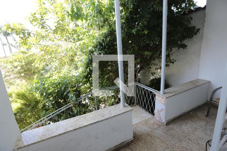 Casa à venda com 120m², 2 quartos e 2 vagasvaranda 