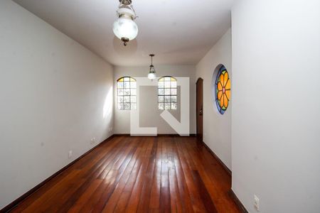 Apartamento para alugar com 100m², 3 quartos e sem vagaSala