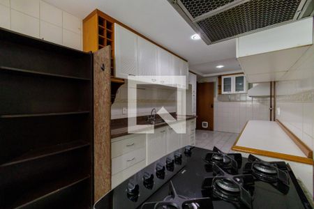 Apartamento à venda com 185m², 3 quartos e 3 vagas Apartamento à venda com 185m², 3 quartos e 3 vagasCozinha