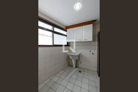 Apartamento à venda com 185m², 3 quartos e 3 vagas Apartamento à venda com 185m², 3 quartos e 3 vagasÁrea de Serviço
