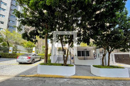 Apartamento à venda com 260m², 3 quartos e 3 vagasFachada