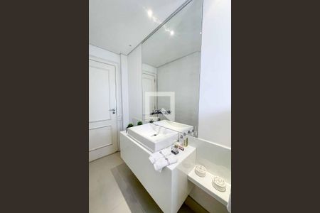 Apartamento à venda com 260m², 3 quartos e 3 vagasBanheiro