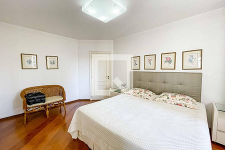 Apartamento à venda com 260m², 3 quartos e 3 vagasSuite 