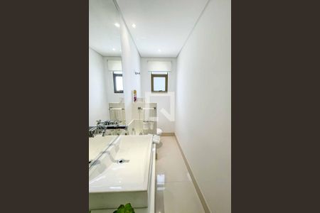 Apartamento à venda com 260m², 3 quartos e 3 vagasBanheiro