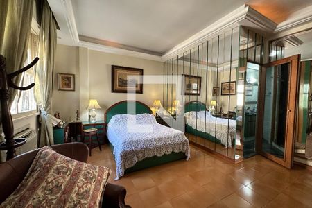 Apartamento à venda com 275m², 4 quartos e sem vagaSuíte