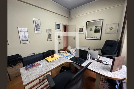 Apartamento à venda com 275m², 4 quartos e sem vagaEscritório