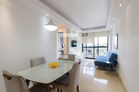Sala de apartamento para alugar com 3 quartos, 70m² em Barra da Tijuca, Rio de Janeiro