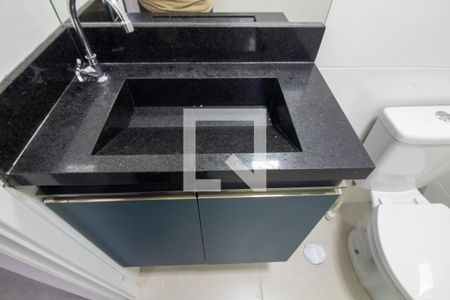 Banheiro de apartamento à venda com 1 quarto, 24m² em Santo Amaro, São Paulo