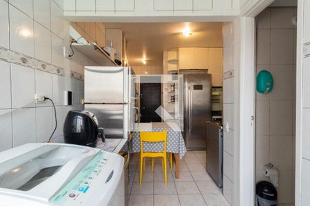 Apartamento à venda com 130m², 3 quartos e 1 vagaÁrea de serviço