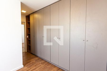 Apartamento para alugar com 83m², 3 quartos e 2 vagas Apartamento para alugar com 83m², 3 quartos e 2 vagasSuíte