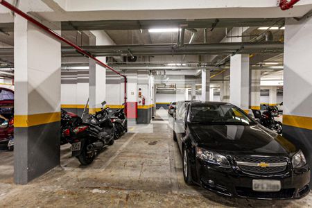 Apartamento para alugar com 83m², 3 quartos e 2 vagas Apartamento para alugar com 83m², 3 quartos e 2 vagasVagas de garagem ao lado do elevador