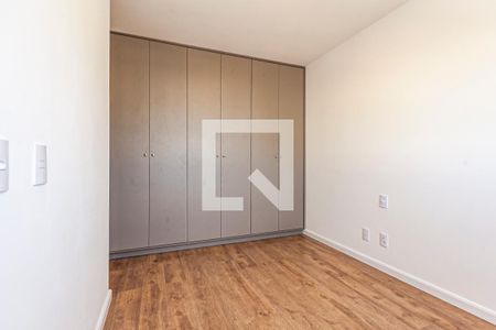 Apartamento para alugar com 83m², 3 quartos e 2 vagas Apartamento para alugar com 83m², 3 quartos e 2 vagasSuíte