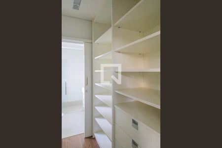 Apartamento à venda com 314m², 5 quartos e 3 vagasSuíte 2 