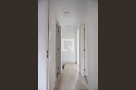 Casa de condomínio para alugar com 86m², 3 quartos e 2 vagas Casa de condomínio para alugar com 86m², 3 quartos e 2 vagasCorredor dos quartos