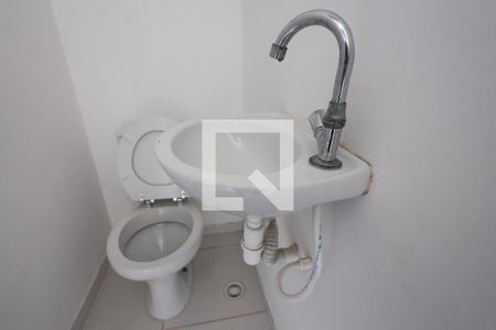 Lavabo - detalhes de casa de condomínio para alugar com 3 quartos, 86m² em Chácara Ondas Verdes, Cotia