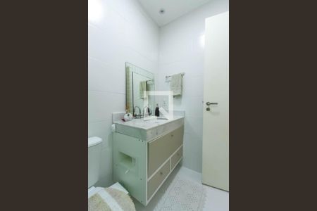 Apartamento à venda com 94m², 3 quartos e 2 vagasBanheiro Social