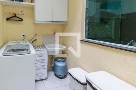 Casa de condomínio à venda com 100m², 3 quartos e 2 vagasÁrea de Serviço