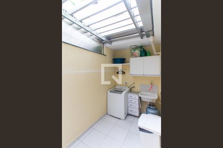 Casa de condomínio à venda com 100m², 3 quartos e 2 vagasÁrea de Serviço