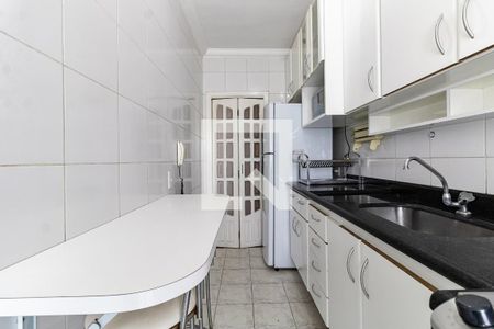 Apartamento à venda com 74m², 3 quartos e 2 vagas Apartamento à venda com 74m², 3 quartos e 2 vagasCozinha