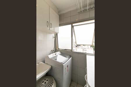 Apartamento à venda com 74m², 3 quartos e 2 vagas Apartamento à venda com 74m², 3 quartos e 2 vagasLavanderia