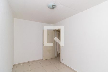 Quarto 2 de apartamento para alugar com 2 quartos, 57m² em Rubem Berta, Porto Alegre