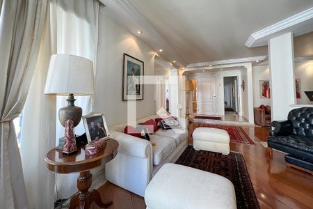 Apartamento à venda com 180m², 3 quartos e 3 vagasSala