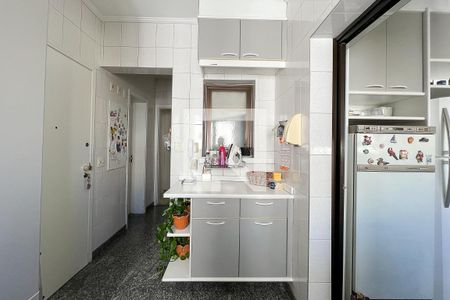 Apartamento à venda com 180m², 3 quartos e 3 vagasÁrea de Serviço