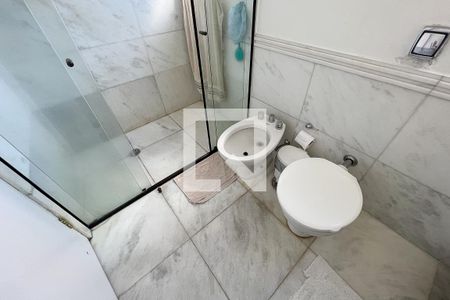 Apartamento à venda com 180m², 3 quartos e 3 vagasBanheiro do Quarto 3
