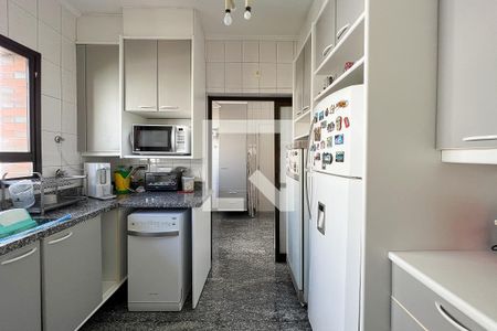 Apartamento à venda com 180m², 3 quartos e 3 vagasCozinha